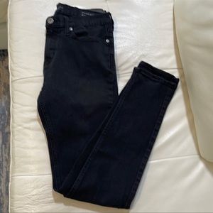 99% NEW BULLHEAD BLACK MENS JEANS 1% SPANDEX AND 99% COTTON IN SIZE 32X34
